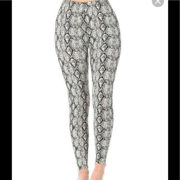New Zenana Brushed Microfiber Snakeskin Print Legging Sz S - Picture 3 of 9